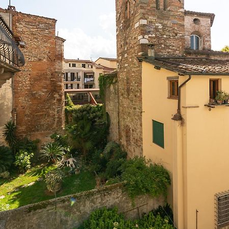 Apartamento Historic Apt In The Center Of Lucca With Balcony Exterior foto